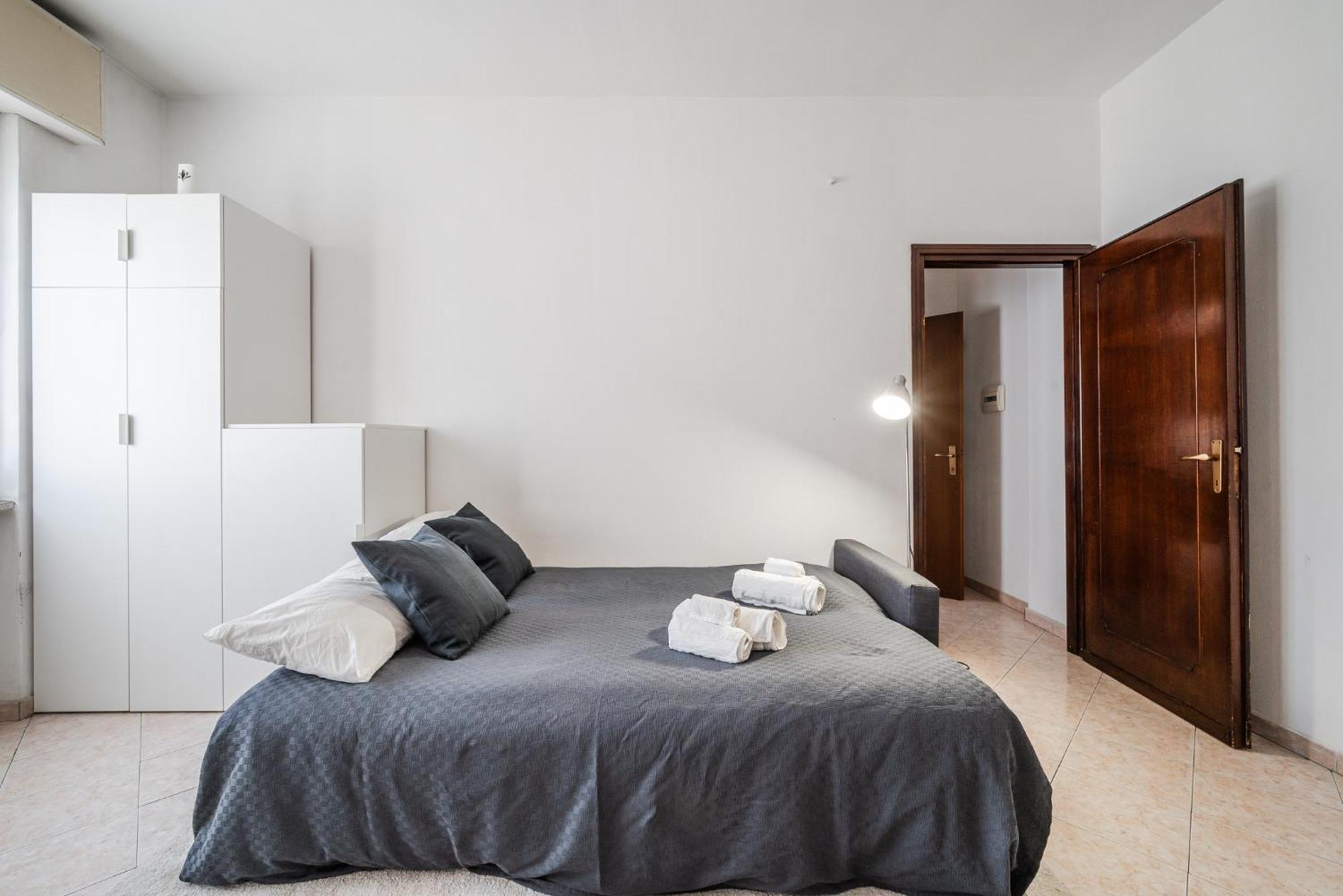 Roma 23, Smartstay Rozzano Exteriér fotografie