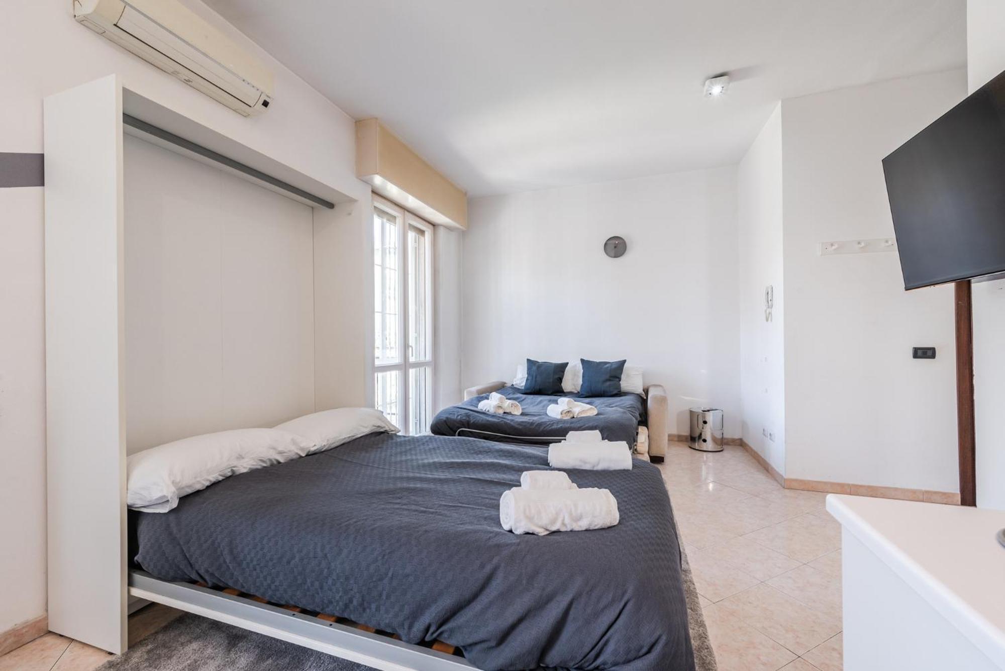 Roma 23, Smartstay Rozzano Exteriér fotografie