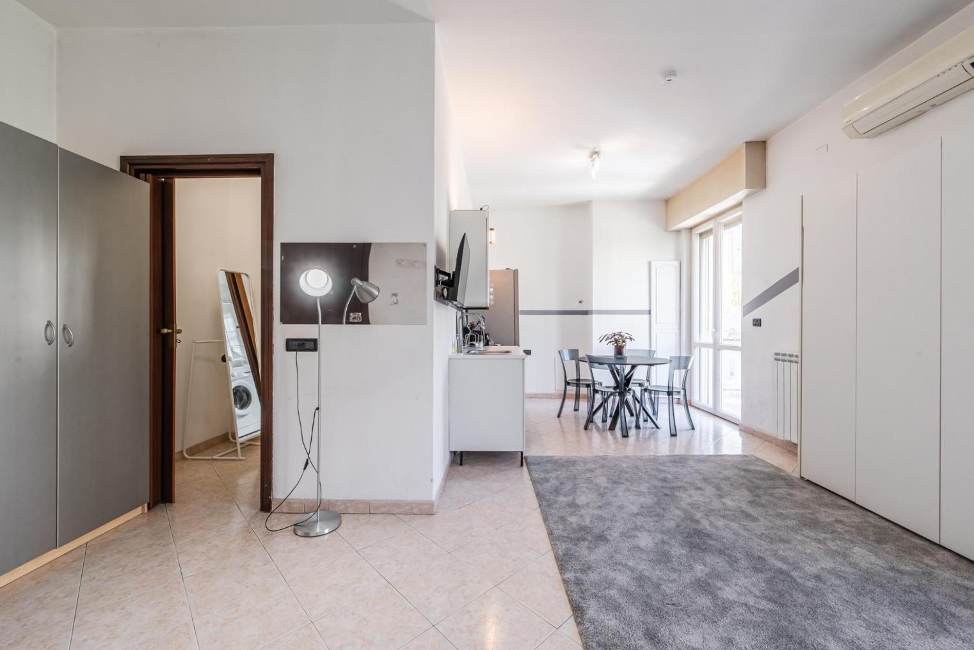 Roma 23, Smartstay Rozzano Exteriér fotografie